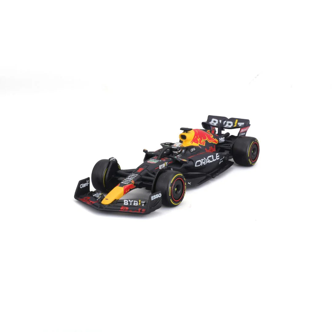 Bburago Race - Red Bull F1 RB18, with helmet - #1 Verstappen - 1:24