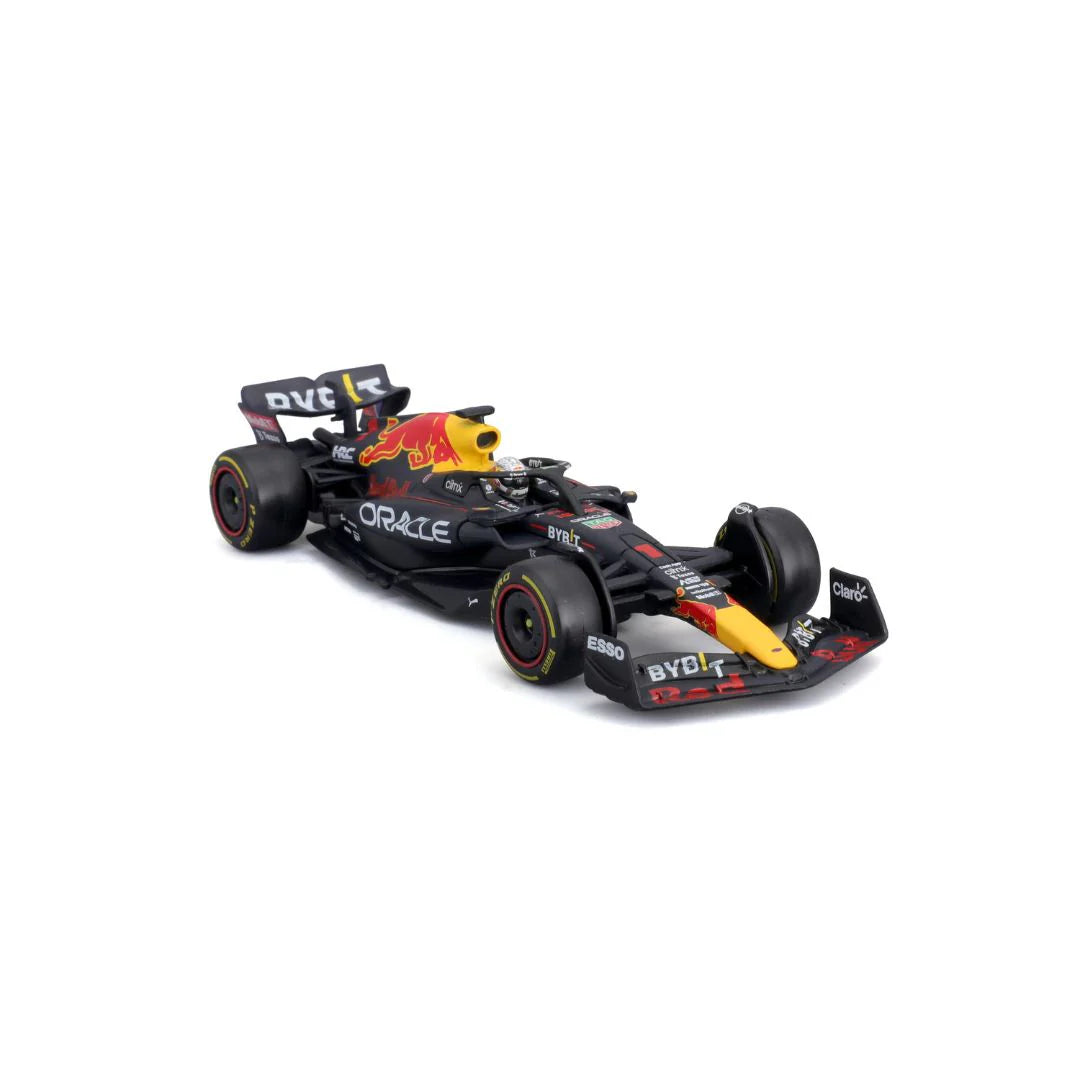 Bburago Race - Red Bull F1 RB18, with helmet - #1 Verstappen - 1:24