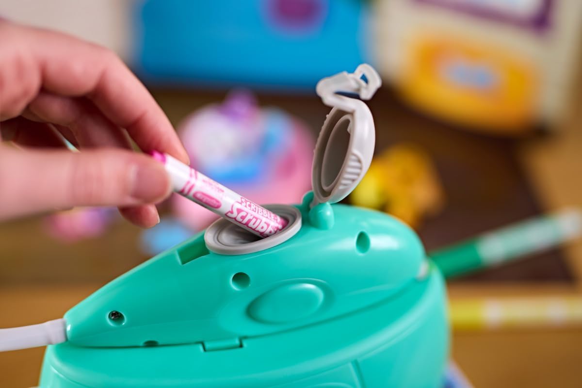 Crayola Scribble Scrubbie Pets Spray Boutique, Airbrush Art Set for Kids