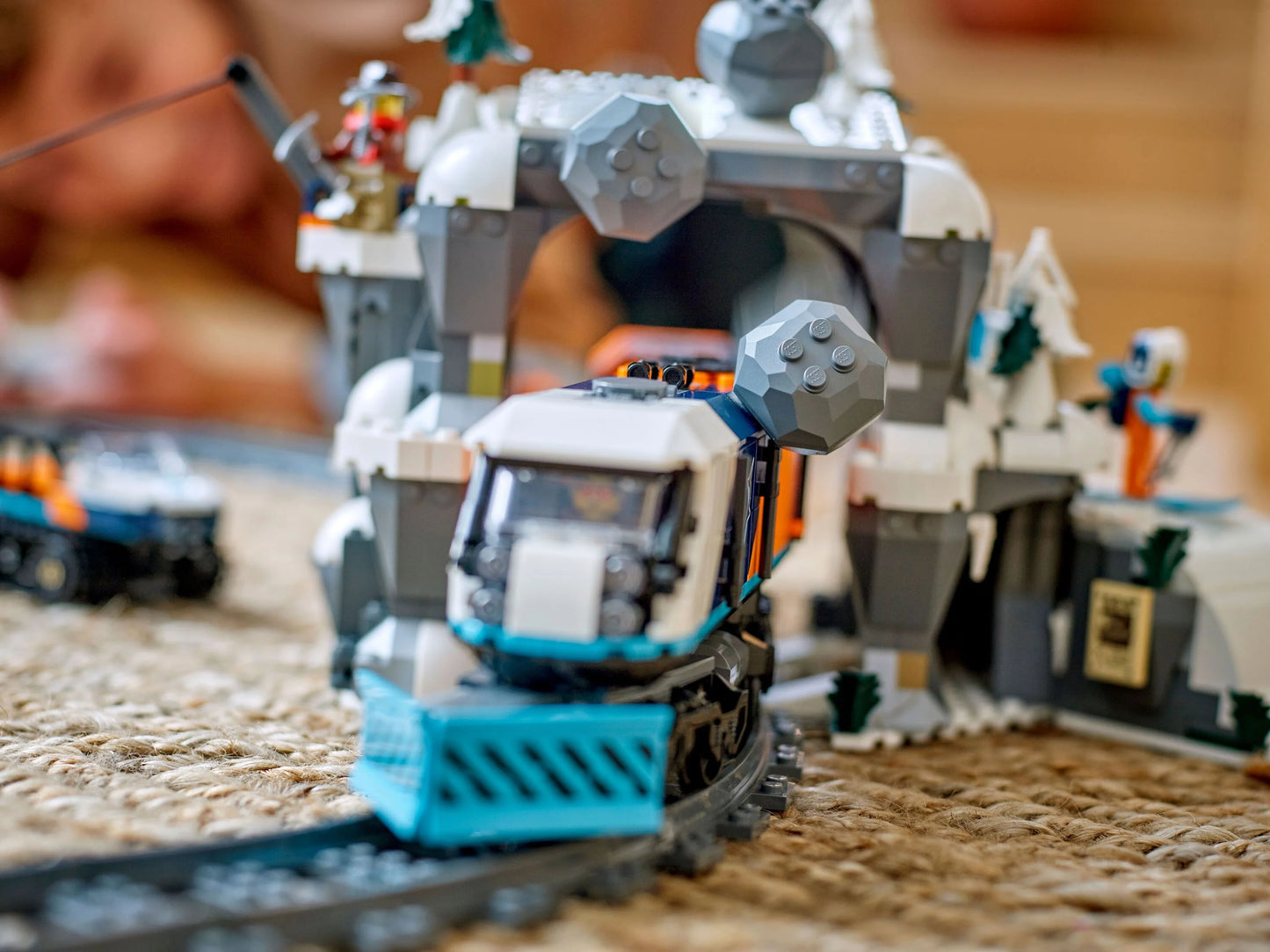 City Explorers' Arctic Polar Express Train 60470 Building Kit