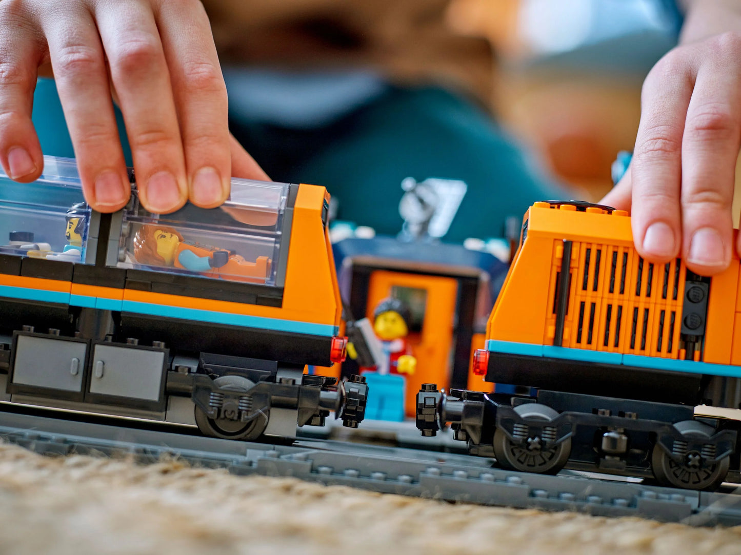 City Explorers' Arctic Polar Express Train 60470 Building Kit