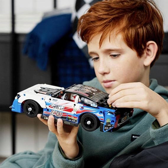 LEGO Technic NASCAR Next Gen Chevrolet Camaro ZL1 42153