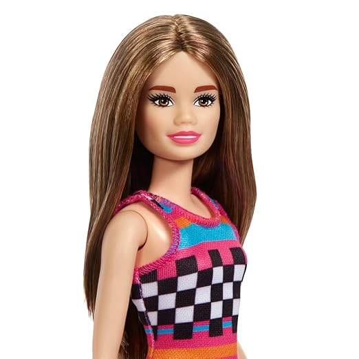 Barbie® Playset with Pet Playhouse, Doll (Brunette, Petite), Puppy and Bunny Pets, Toy for 3 Year Olds & Up