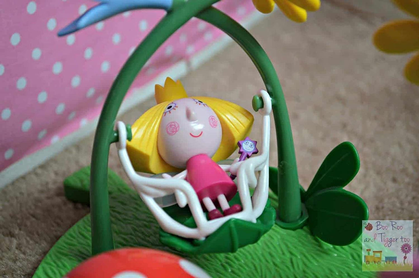 Ben & Holly (Magical Swing Playset for Kids)