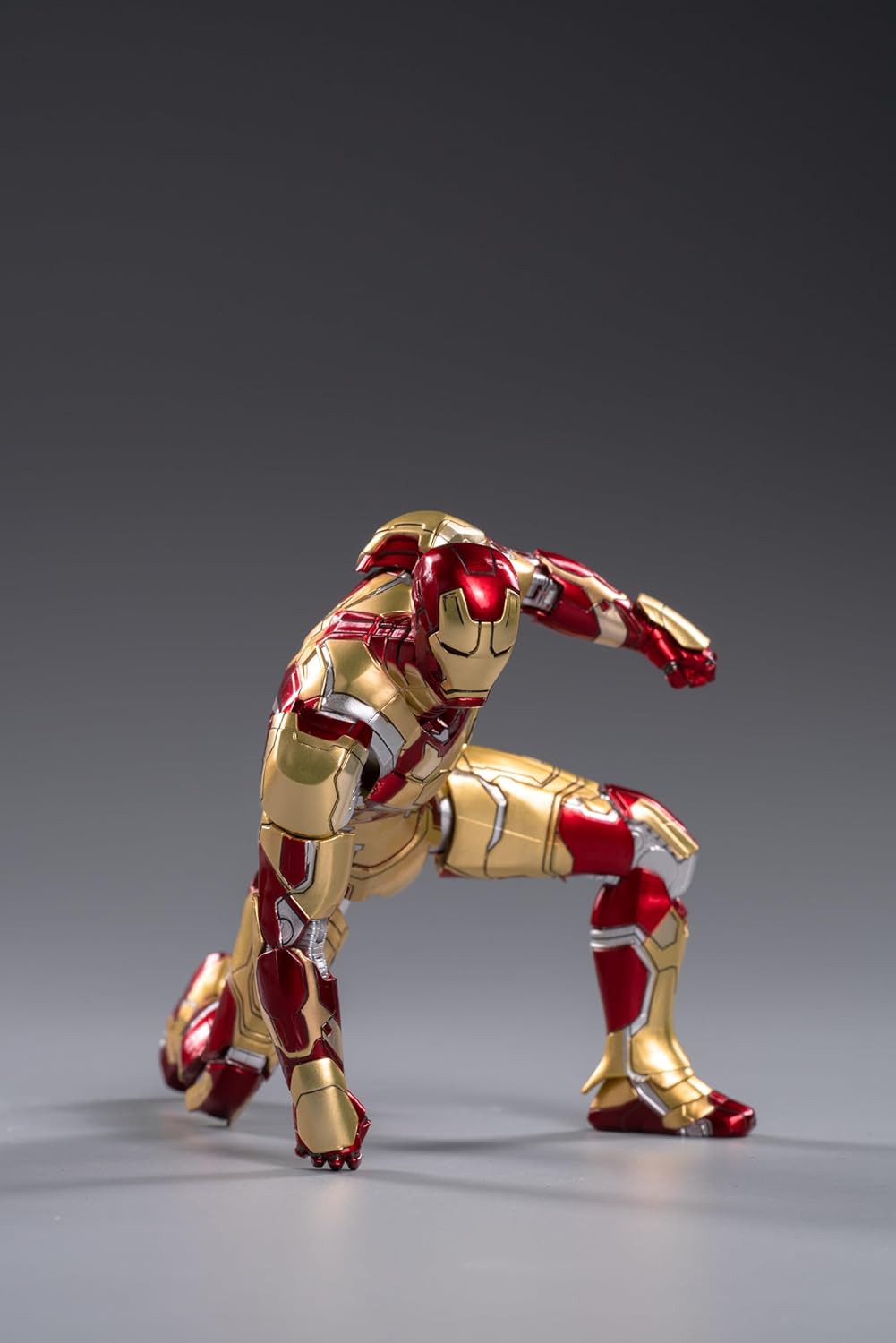 Marvel Iron Man Mark 42 Action Figure with Lights 1907-42
