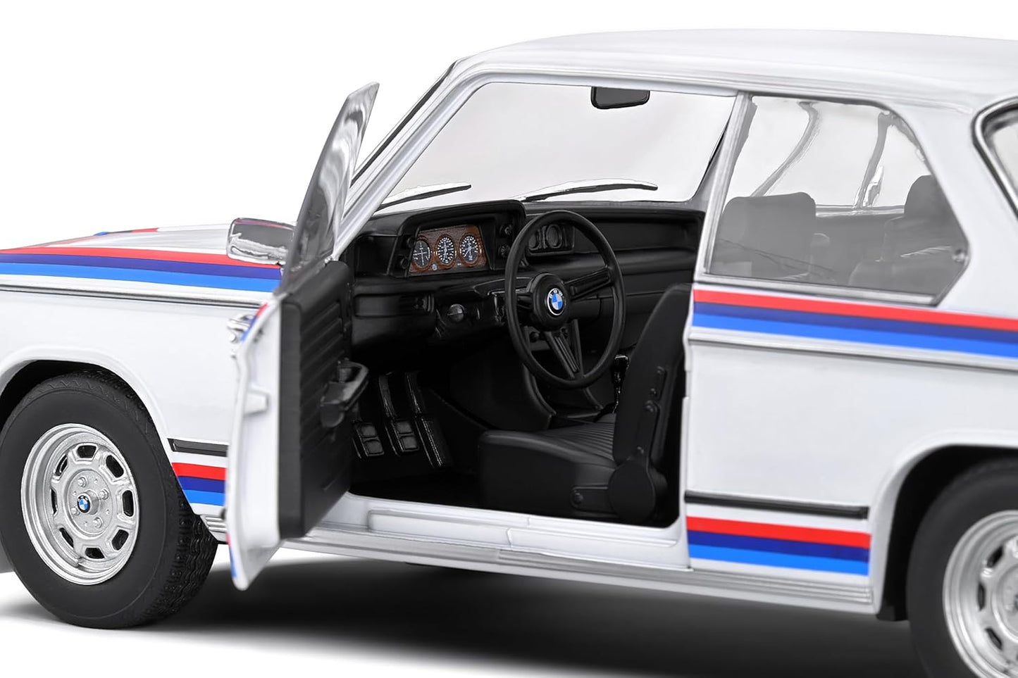 Solido 1:18 BMW 2002 TII Turbo Evocation White 1971 – Classic Die-Cast Model for Collectors