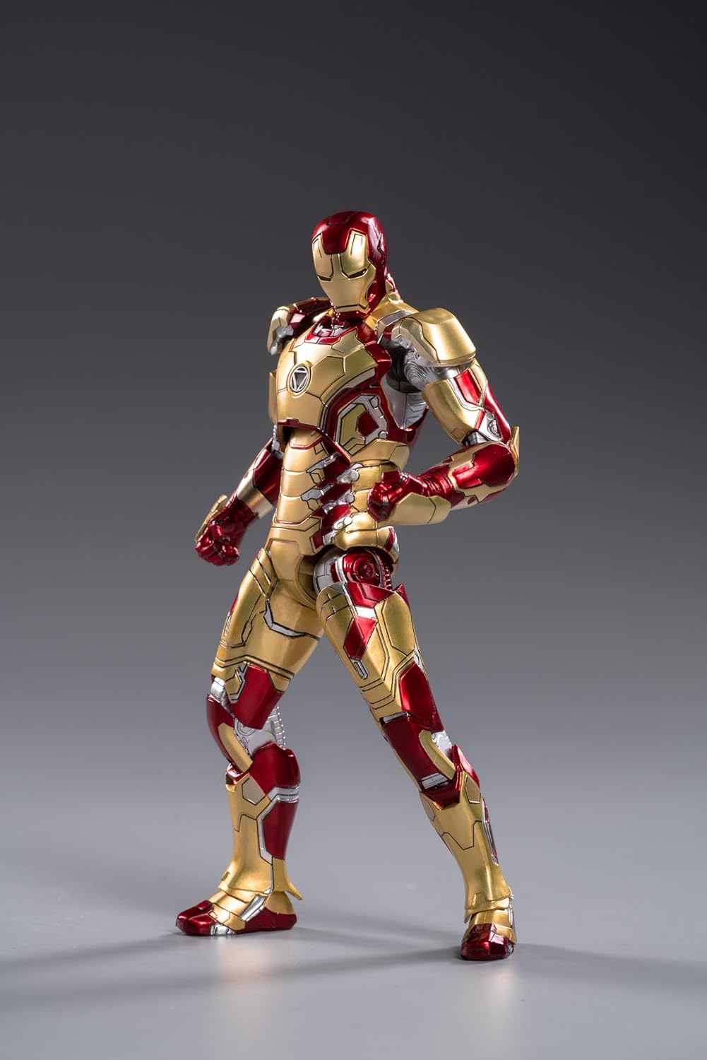 Marvel Iron Man Mark 42 Action Figure with Lights 1907-42