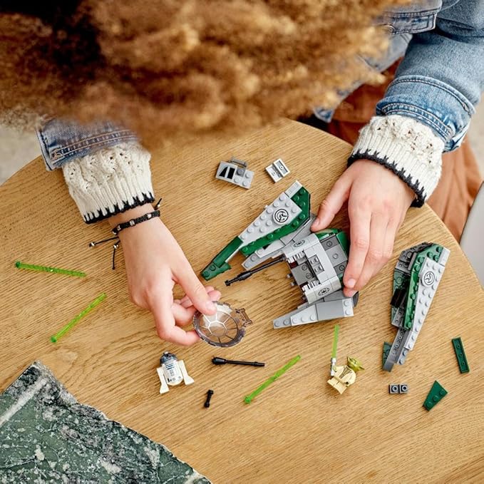 LEGO Star Wars Yoda’s Jedi Starfighter 75360