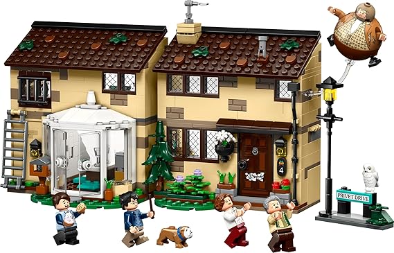LEGO Harry Potter Privet Drive: Aunt Marge’s Visit, Buildable House 76451
