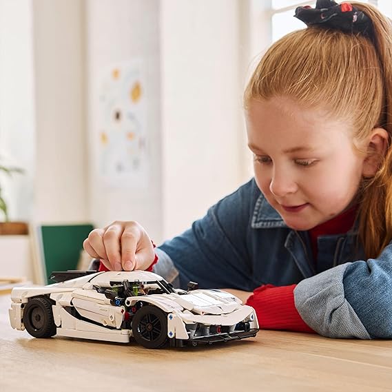 LEGO Technic Koenigsegg Jesko Absolut 42184