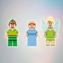 LEGO Disney Peter Pan & Wendy’s Flight over London 43232 Never-Grow-Up Building Set,
