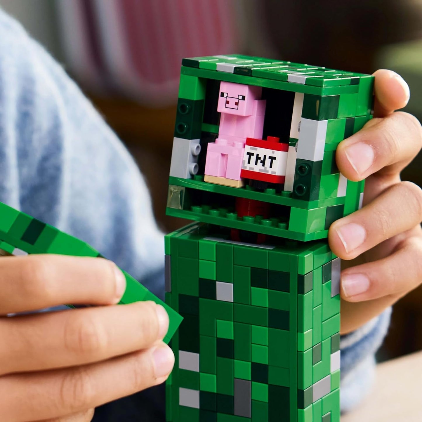 LEGO Minecraft The Creeper Gamer Decor and Action Figure Building Toy 21276