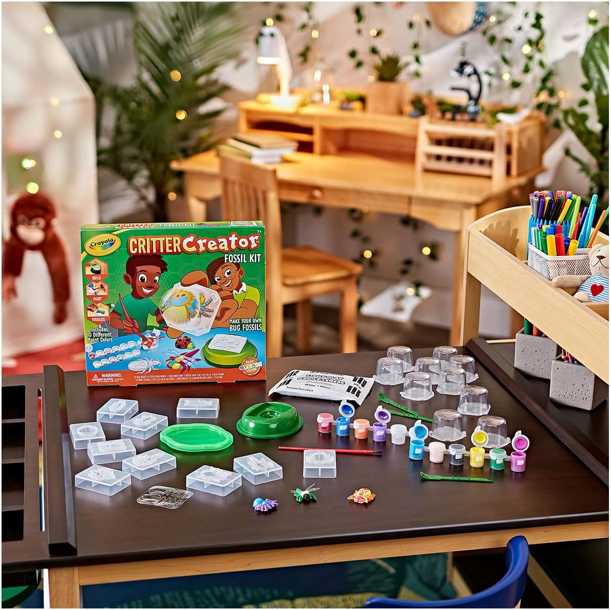 Crayola Metallic Clay Art Kit with Paints, Fossil Molds