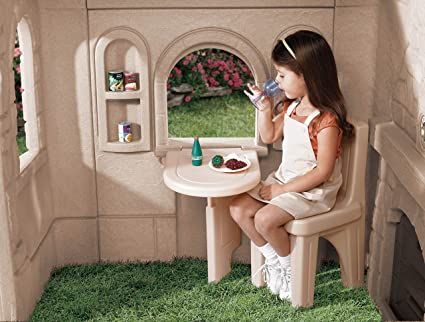Step 2 Naturally Playfull Story Book Cottage