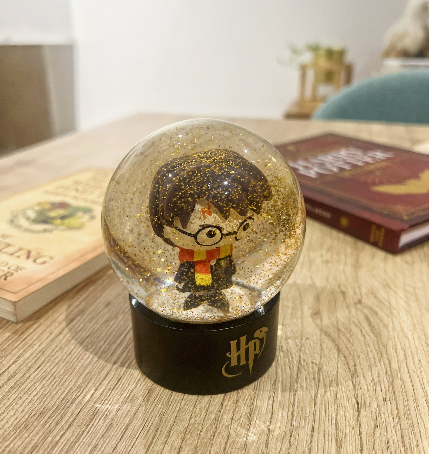 Harry Potter Mini Snow Globe with Cute Figurine & Glitter – Magical Desk Decor Collectible