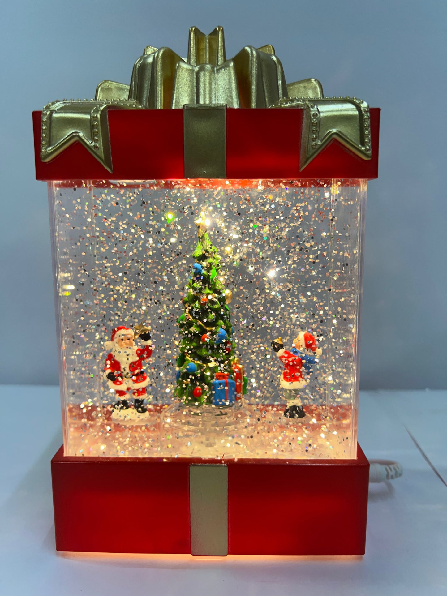 CHRISTMAS GIFT WITH ROTATING TREE