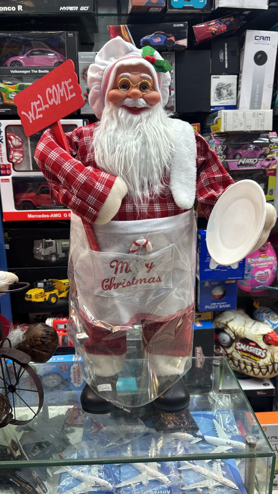 Deluxe 3-Feet Christmas Santa Chef Figurine Holding Welcome Sign and Serving Tray – Charming Festive Display Piece for Homes, Cafés & Showrooms