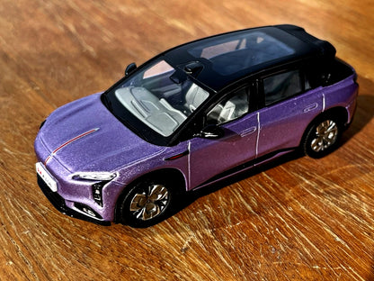 Xcartoys 1/64 Hongqi Tiangong 08 T6-39