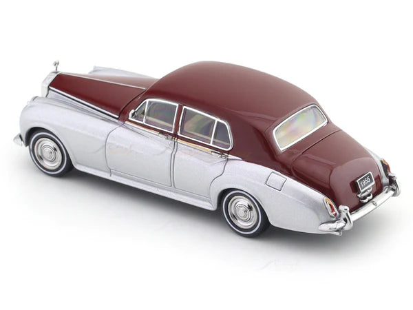 1955 Rolls-Royce Silver Cloud silver 1:64 GFCC diecast scale model
