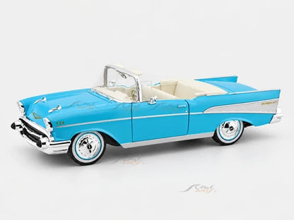 Maisto 1957 Chevrolet Bel Air Convertible Blue 1:18 Diecast Model Car