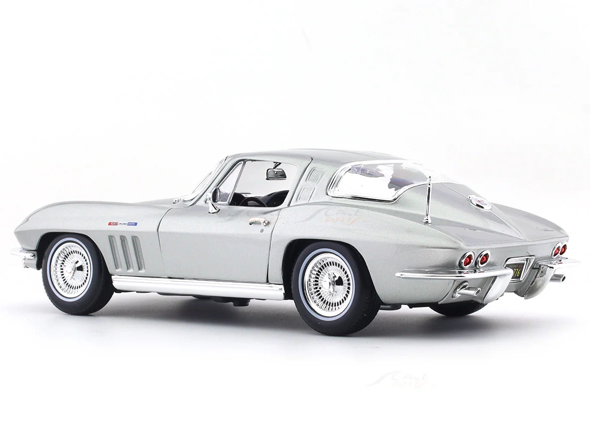 1:18 Maisto 1965 Chevrolet Corvette Scale Model car