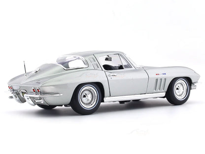 1:18 Maisto 1965 Chevrolet Corvette Scale Model car