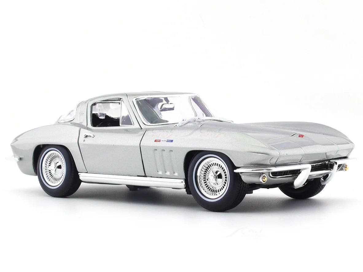 1:18 Maisto 1965 Chevrolet Corvette Scale Model car