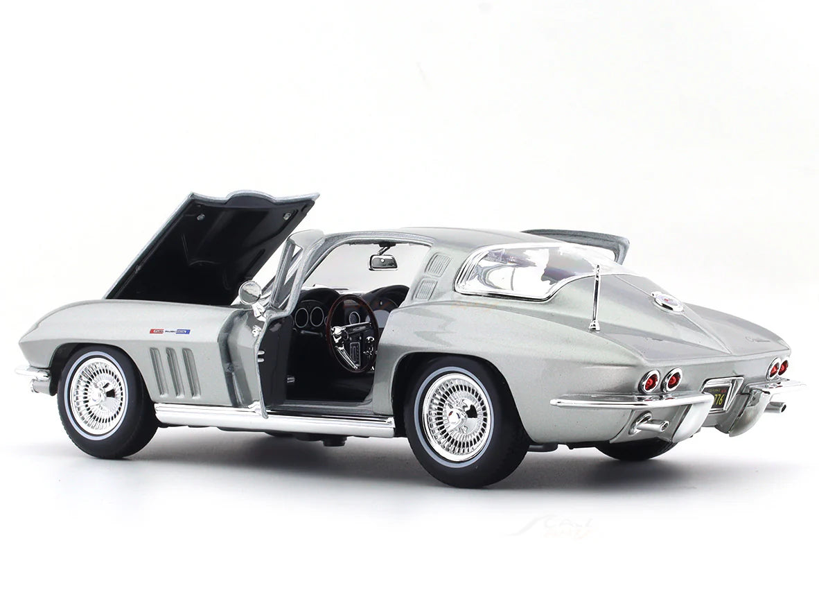 1:18 Maisto 1965 Chevrolet Corvette Scale Model car
