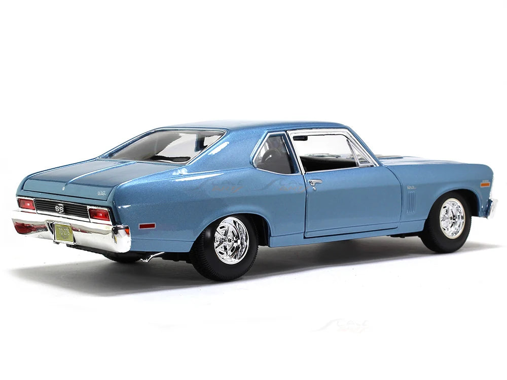 Maisto 1970 Chevrolet Nova SS Coupe Blue 1:18 Diecast Model Car