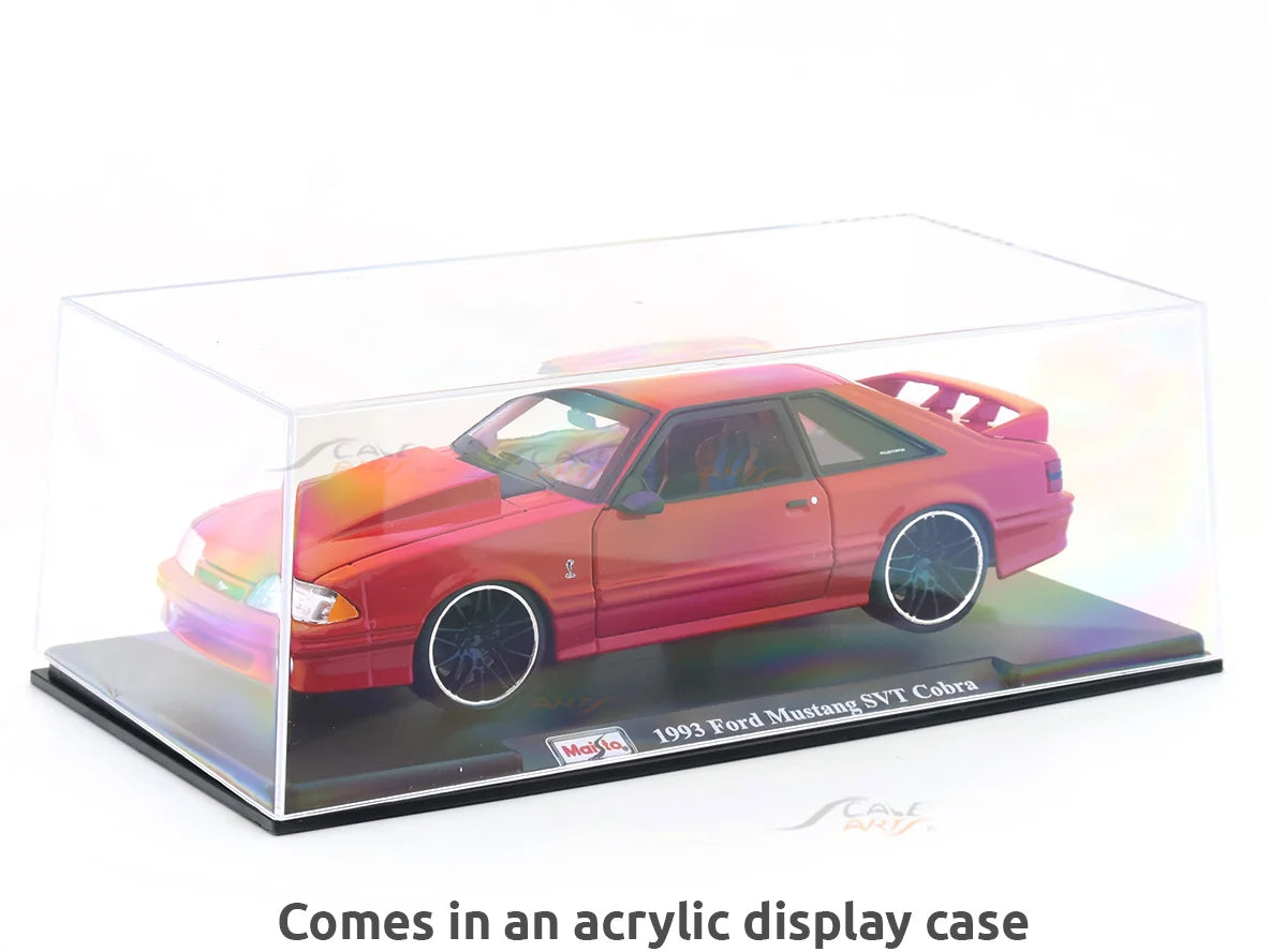 Maisto 1993 Ford Mustang SVT Cobra 1:24 Diecast Model Car with Acrylic Case