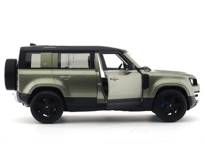 1:24 2022 Land Rover Defender 110 green
