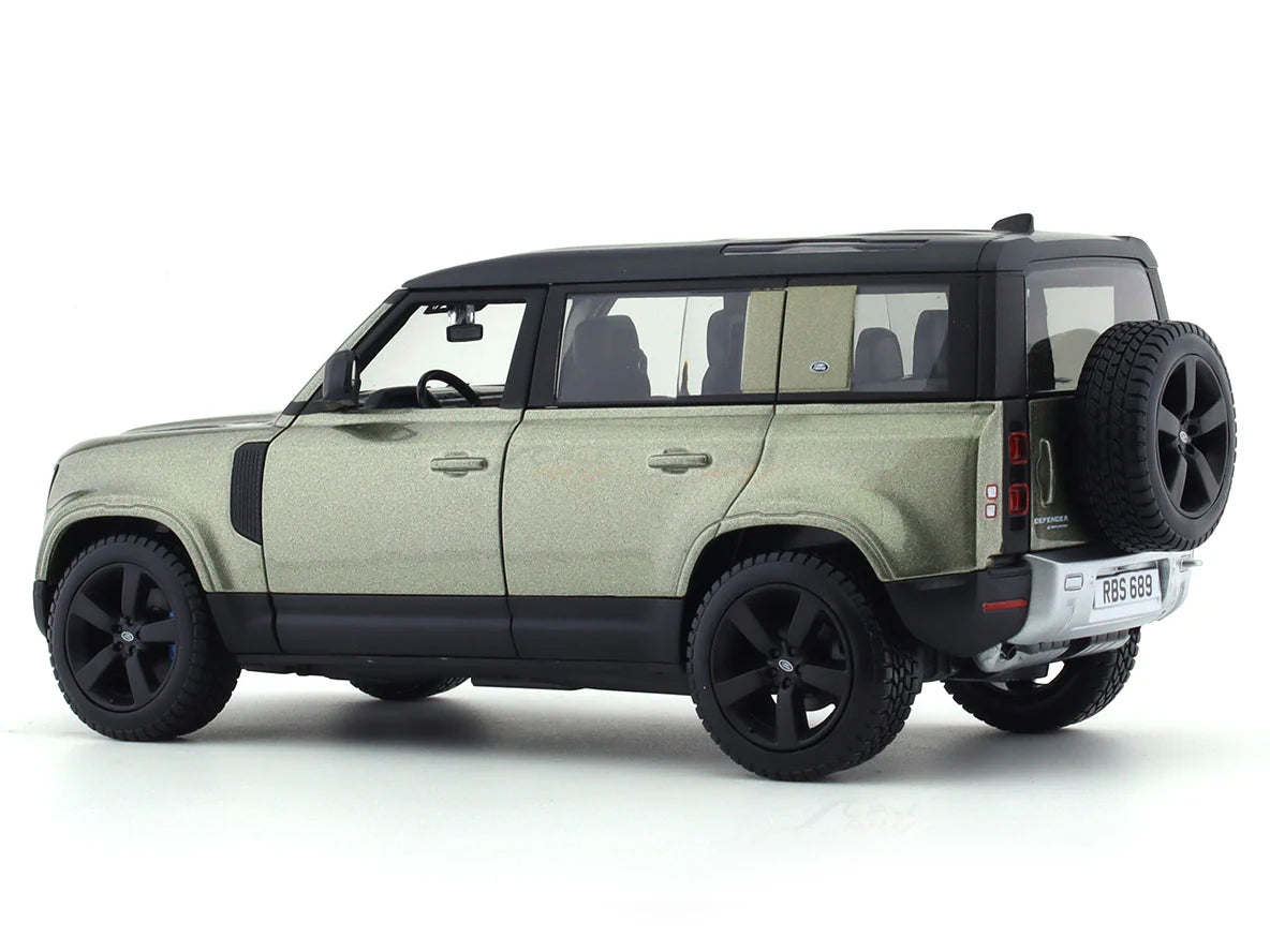1:24 2022 Land Rover Defender 110 green