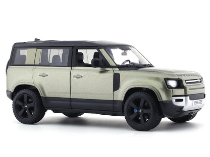 1:24 2022 Land Rover Defender 110 green