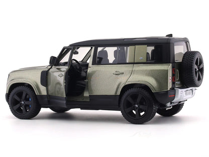 1:24 2022 Land Rover Defender 110 green