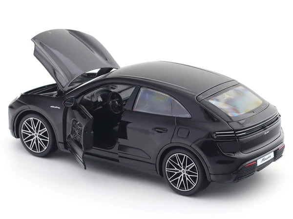 burago 1/24 Porsche Macan Turbo Electric