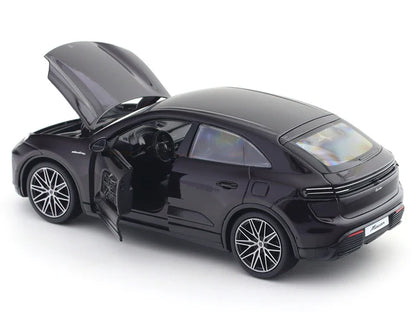 burago 1/24 Porsche Macan Turbo Electric