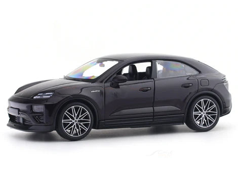 burago 1/24 Porsche Macan Turbo Electric
