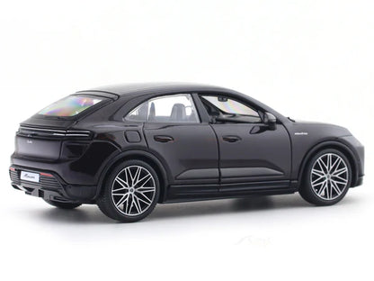 burago 1/24 Porsche Macan Turbo Electric