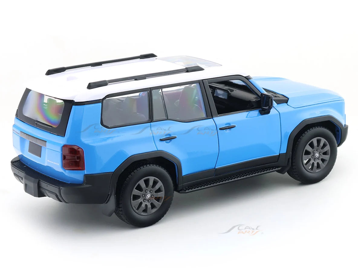 Maisto 2024 Toyota Land Cruiser Blue 1:24 Diecast Model Car