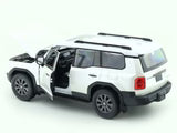 Maisto 2024 Toyota Land Cruiser White 1:24 Diecast Model Car