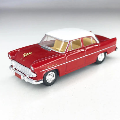 Xcartoys 1/64 Y60-01 Dongfeng CA71 Sedan Gold Dragon
