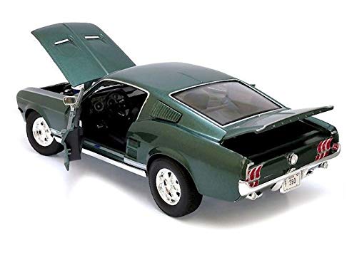 Maisto 1/18 1967  Ford Mustang GTA Fastback Green