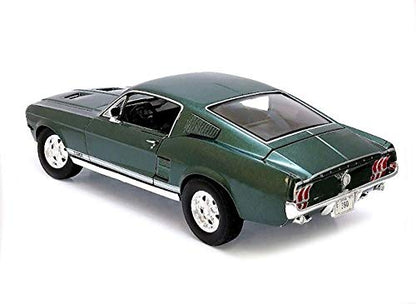 Maisto 1/18 1967  Ford Mustang GTA Fastback Green
