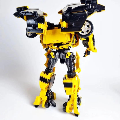 Transformers Bumblebee BB-01 Wasp Warrior 28 cm Converting Robot Action Figure with Light-Up Eyes