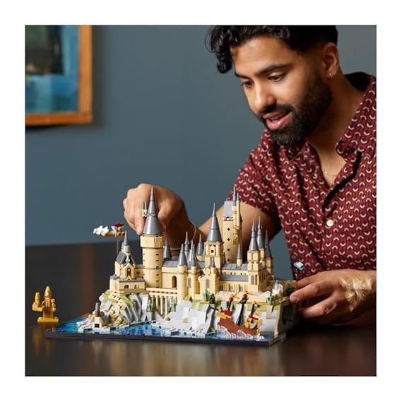 LEGO Harry Potter Hogwarts Castle and Grounds 76419