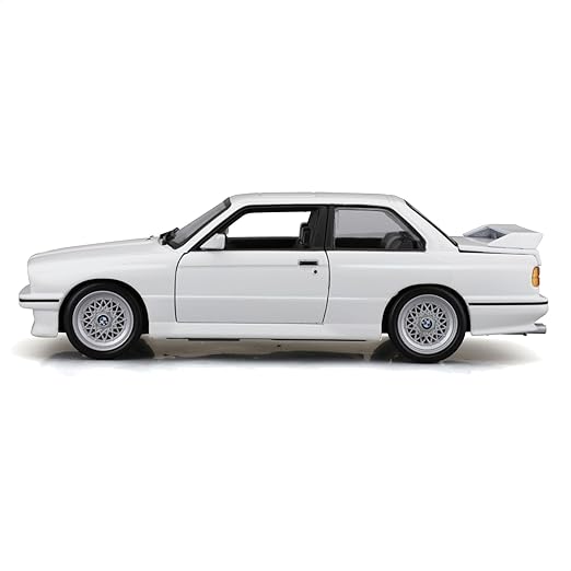 1/24  Burago 1988 bmw 3 series M3