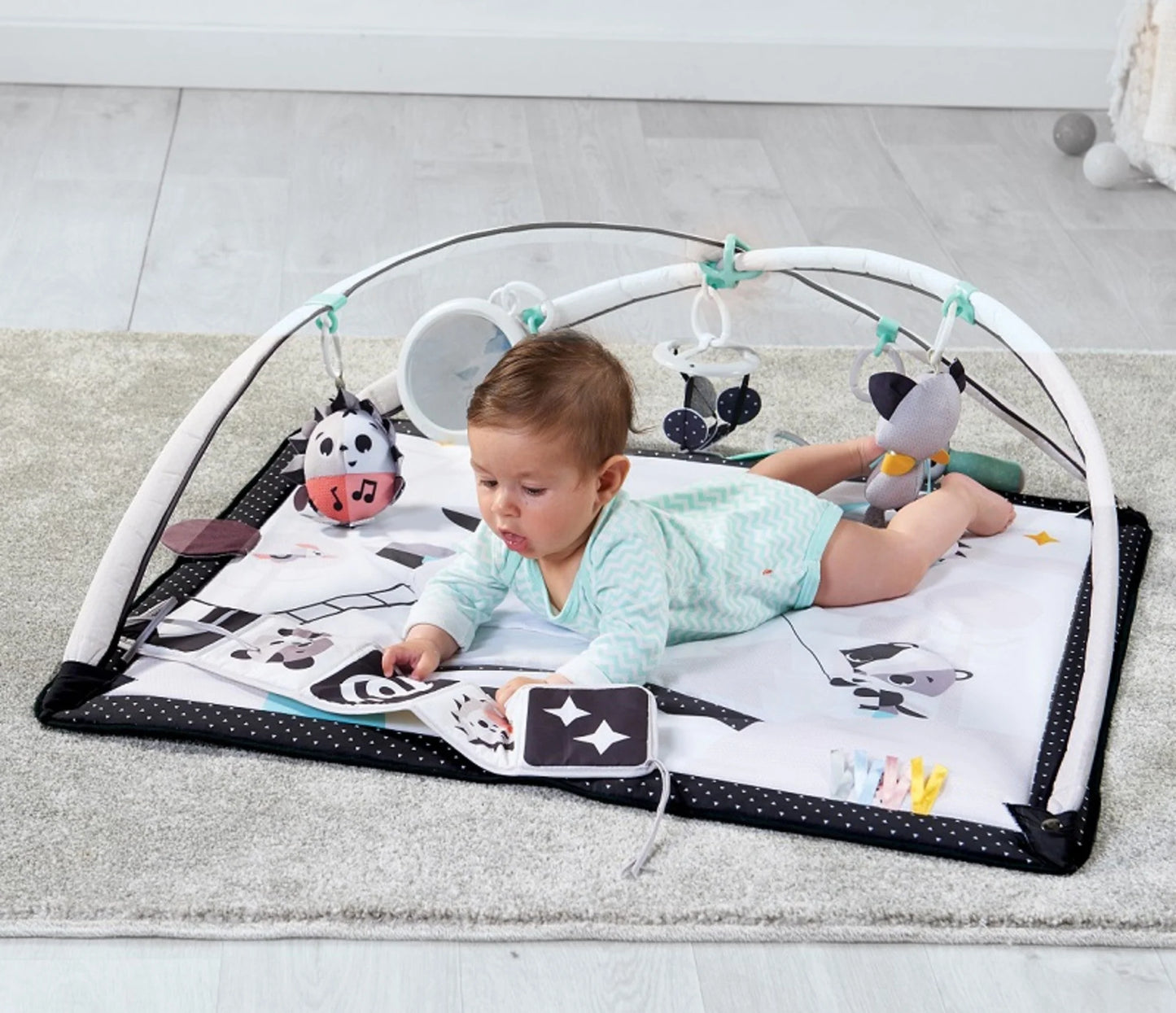 Tiny Love Baby Tummy Time Play Mat, Gymini Deluxe Baby Play Mats for Floor, Magical Tales Black & White Activity Gym