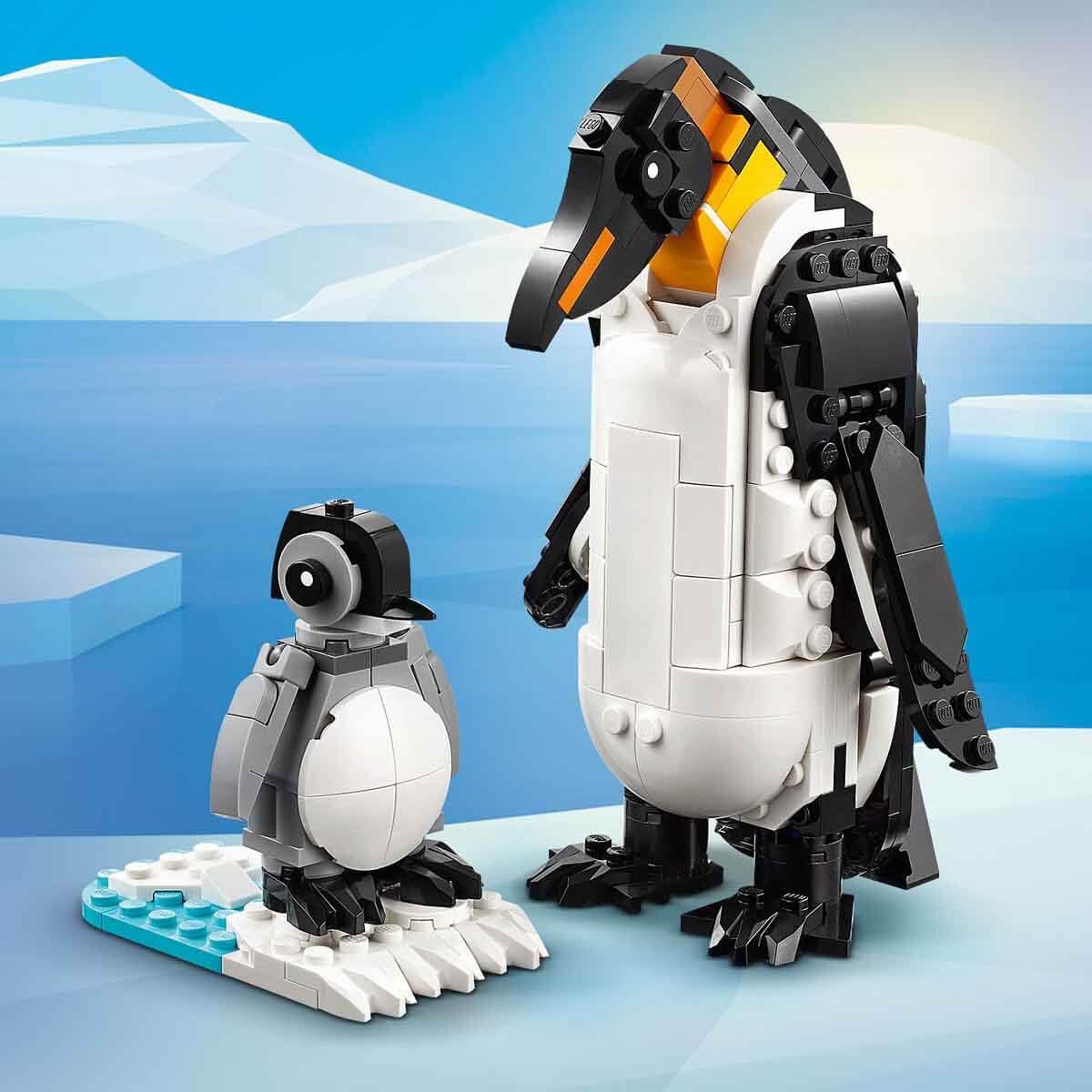 LEGO Creator 3in1 Wild Animals: Panda Family Toy Playset 31165