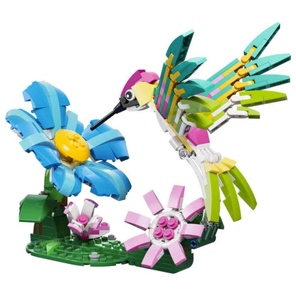 LEGO Creator 3 in 1 Wild Animals: Colorful Hummingbird  31384