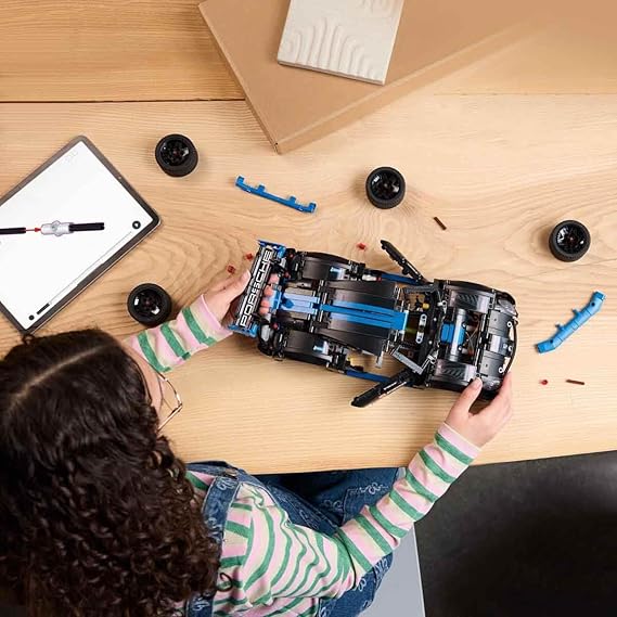 LEGO Technic Porsche GT4 e-Performance Race Car  42176